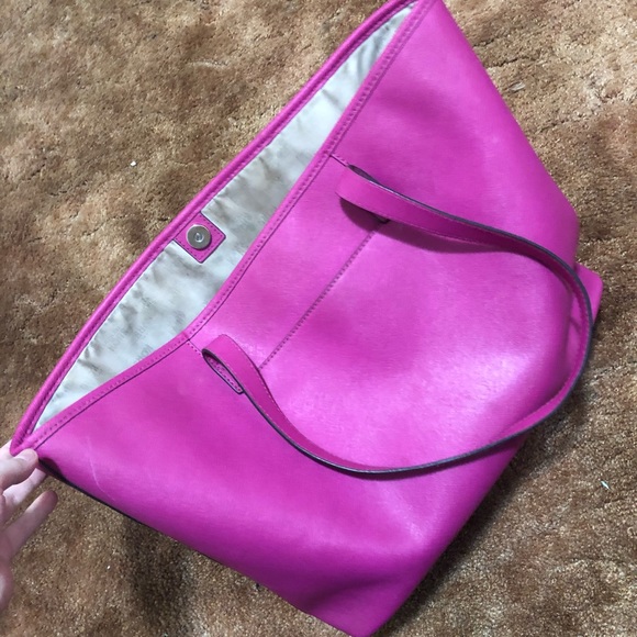 Purse - Picture 2 of 3